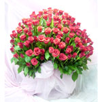 Lithuania Love & Romance Lithuania,:100 roses